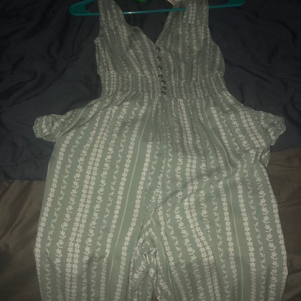 Spring/summer romper - Picture 2 of 4